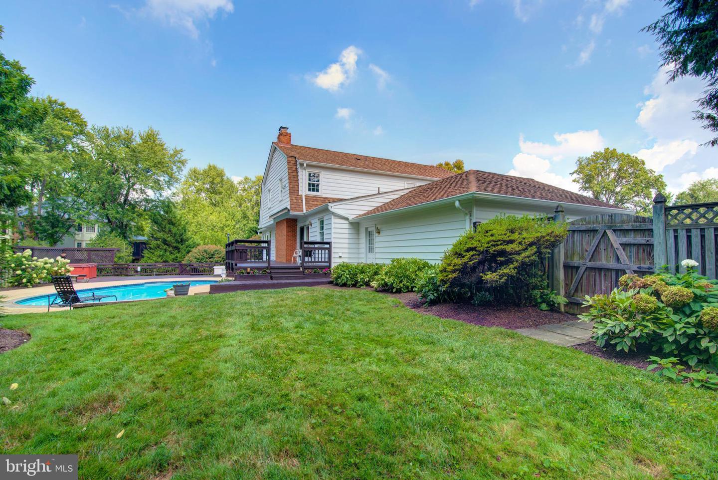 10405 TRUMPETER CT, VIENNA, Virginia 22182, ,Residential,For sale,10405 TRUMPETER CT,VAFX2257690 MLS # VAFX2257690