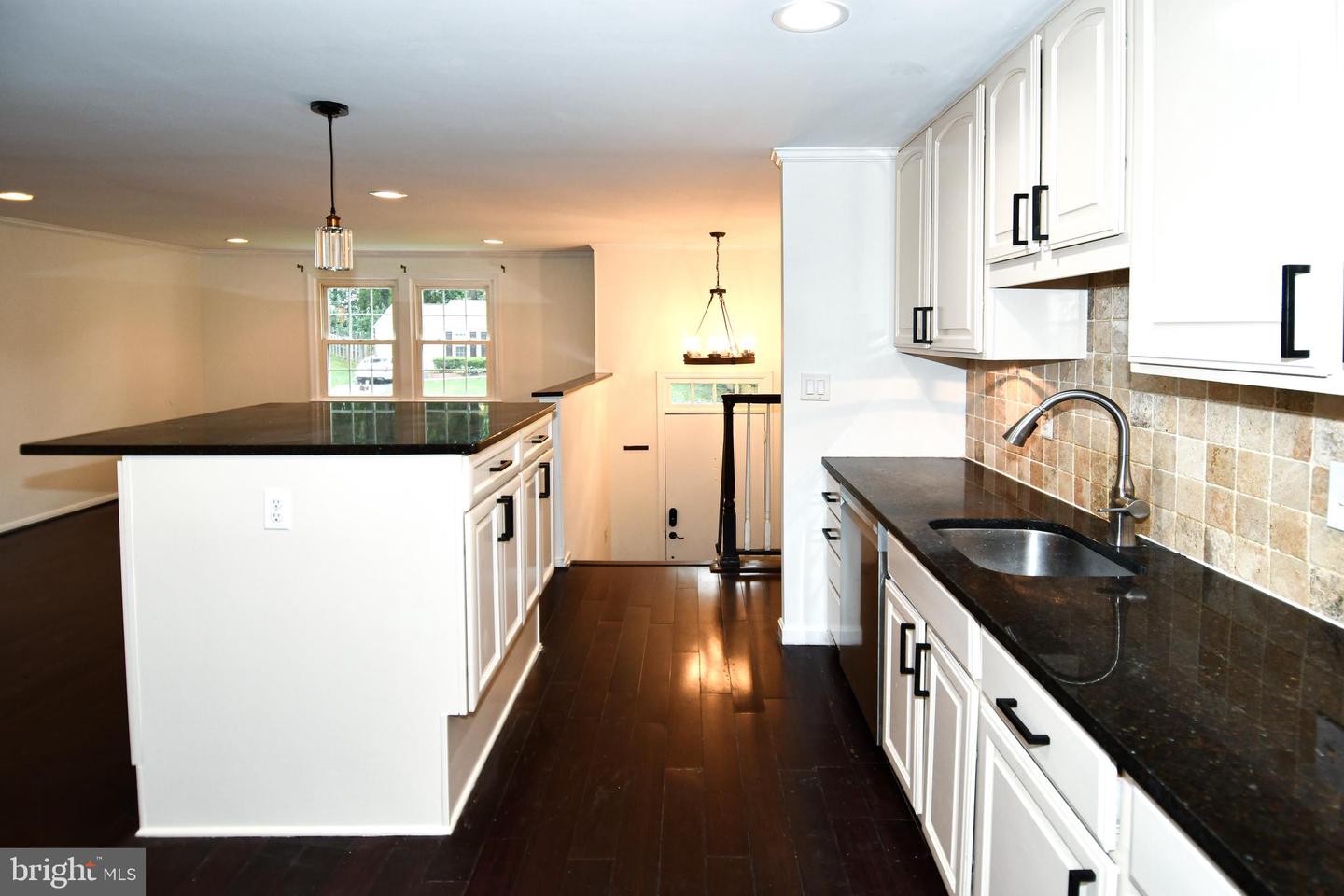 12703 LONGLEAF LN, HERNDON, Virginia 20170, 4 Bedrooms Bedrooms, ,2 BathroomsBathrooms,Residential,For sale,12703 LONGLEAF LN,VAFX2257702 MLS # VAFX2257702