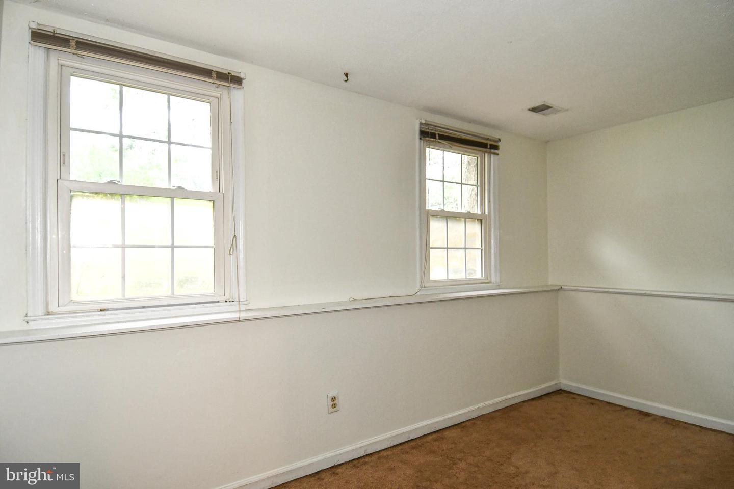 12703 LONGLEAF LN, HERNDON, Virginia 20170, 4 Bedrooms Bedrooms, ,2 BathroomsBathrooms,Residential,For sale,12703 LONGLEAF LN,VAFX2257702 MLS # VAFX2257702