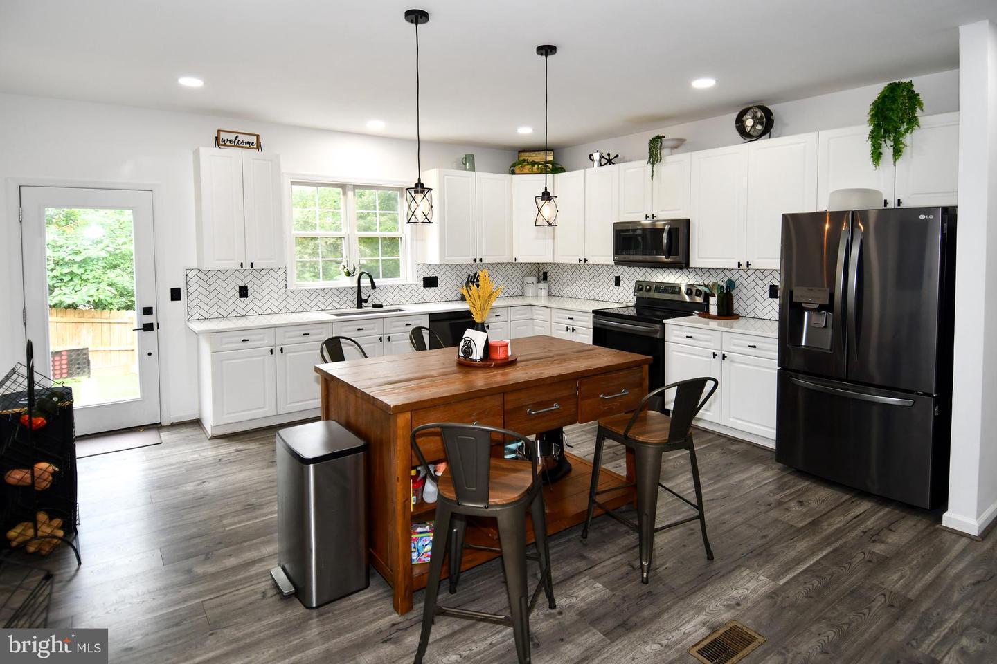 809 TWIN BROOK LN, STAFFORD, Virginia 22554, 3 Bedrooms Bedrooms, ,3 BathroomsBathrooms,Residential,For sale,809 TWIN BROOK LN,VAST2041192 MLS # VAST2041192