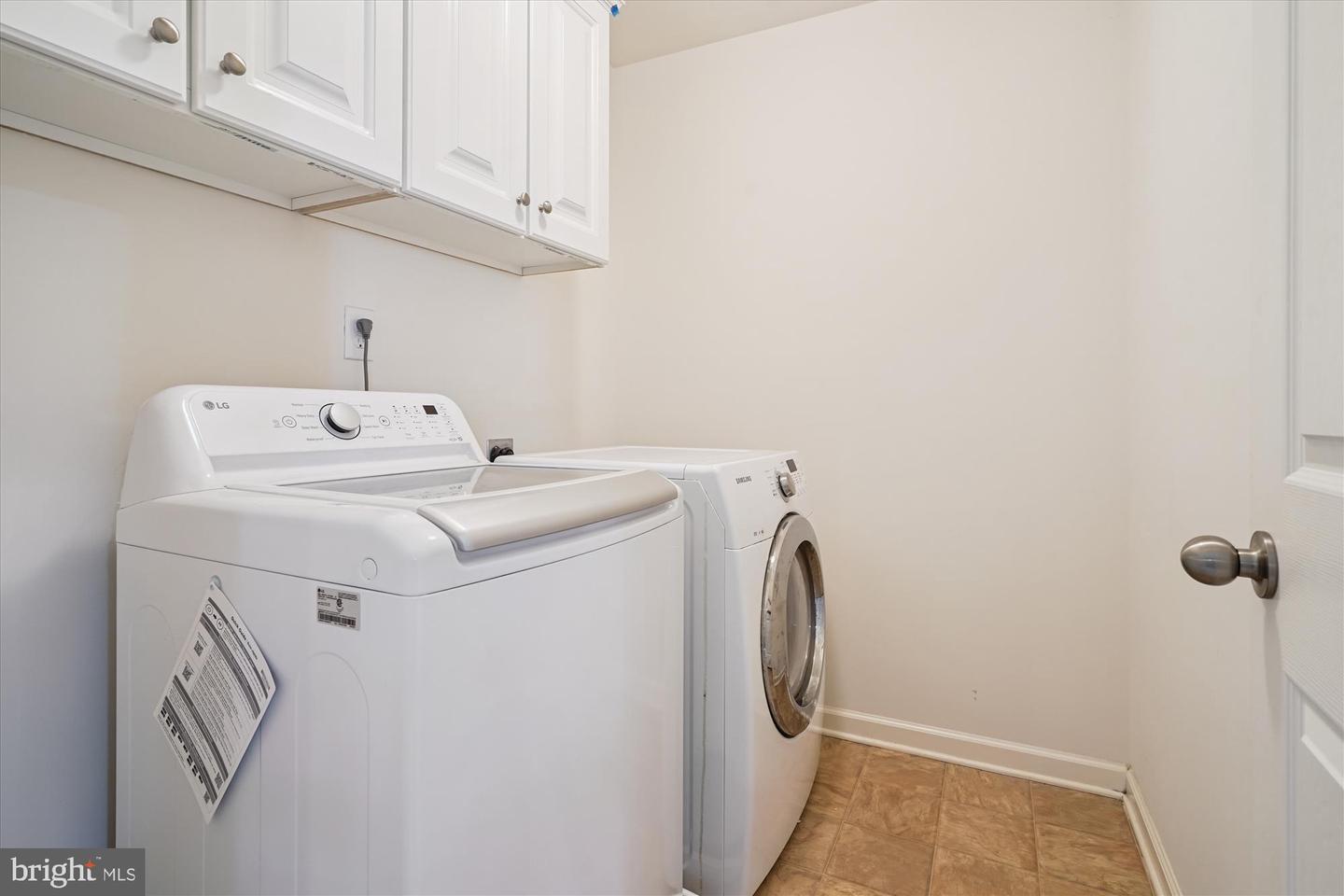 15017 SPRIGGS VALLEY CT, WOODBRIDGE, Virginia 22193, 5 Bedrooms Bedrooms, 9 Rooms Rooms,4 BathroomsBathrooms,Residential,For sale,15017 SPRIGGS VALLEY CT,VAPW2100198 MLS # VAPW2100198