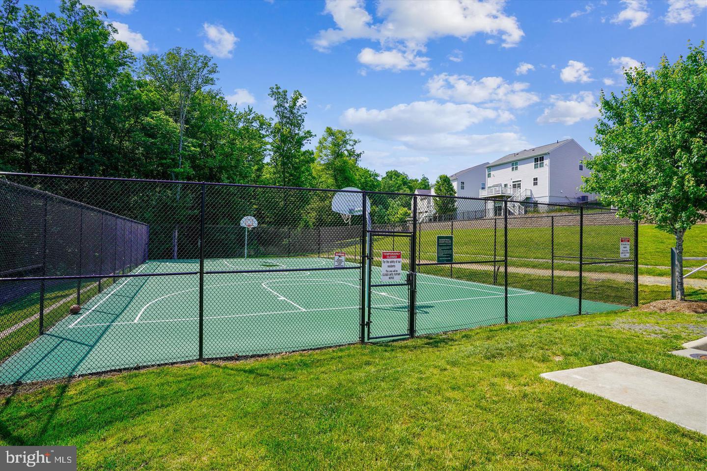 15017 SPRIGGS VALLEY CT, WOODBRIDGE, Virginia 22193, 5 Bedrooms Bedrooms, 9 Rooms Rooms,4 BathroomsBathrooms,Residential,For sale,15017 SPRIGGS VALLEY CT,VAPW2100198 MLS # VAPW2100198