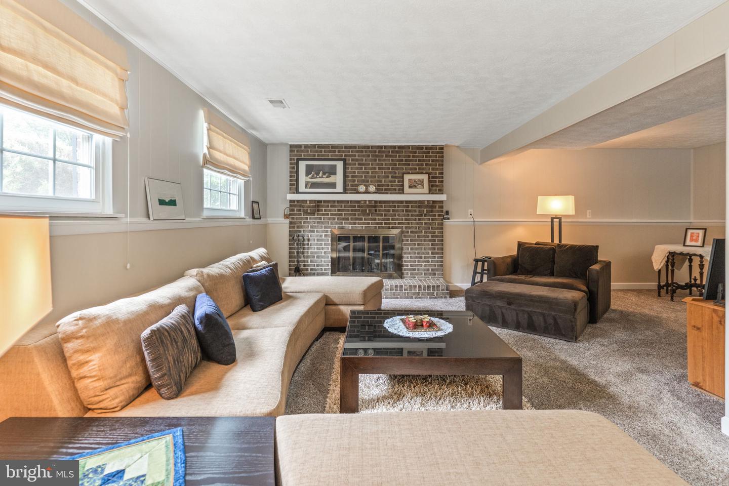 9810 BRIGHTLEA DR, VIENNA, Virginia 22181, 4 Bedrooms Bedrooms, 6 Rooms Rooms,2 BathroomsBathrooms,Residential,For sale,9810 BRIGHTLEA DR,VAFX2258072 MLS # VAFX2258072