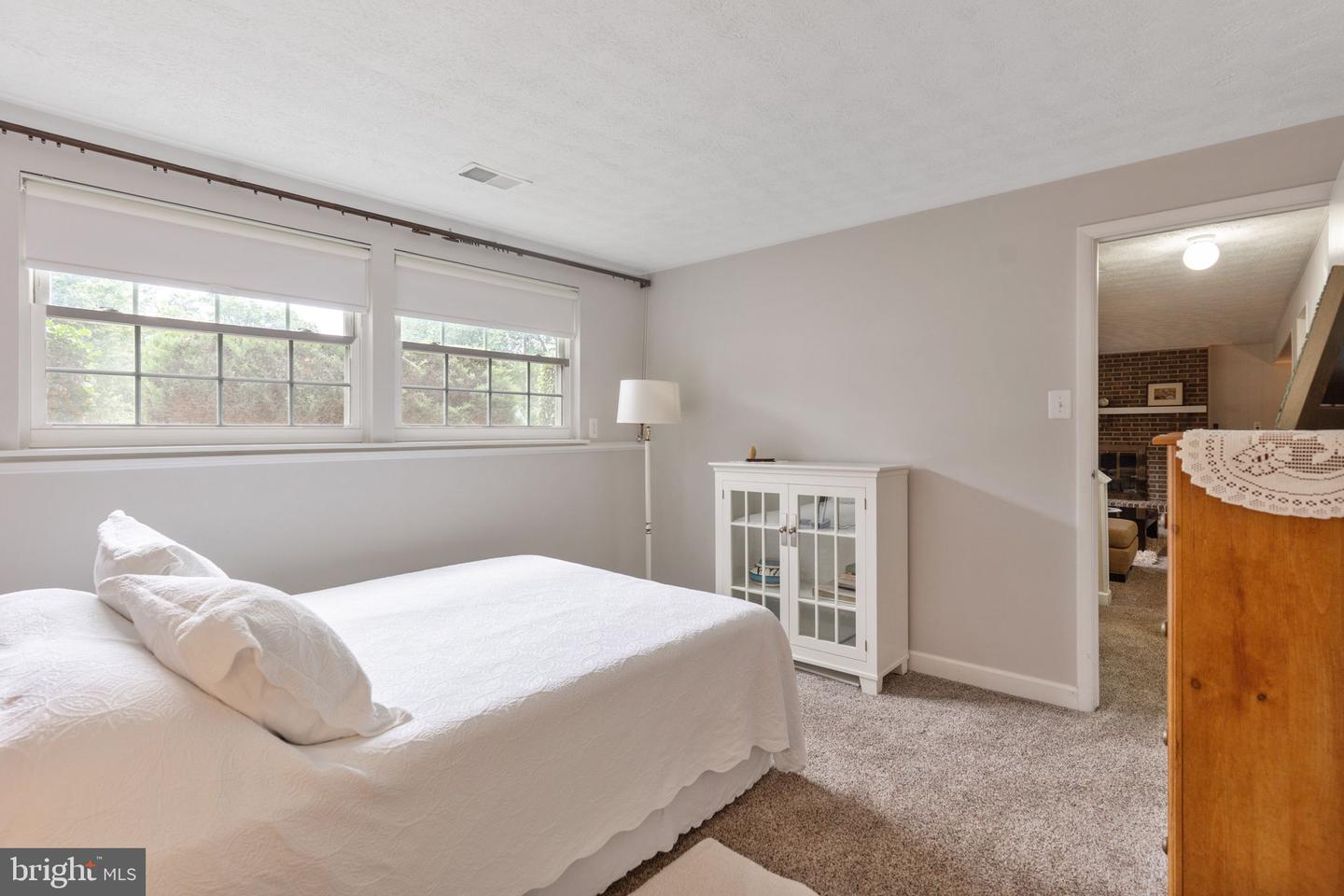 9810 BRIGHTLEA DR, VIENNA, Virginia 22181, 4 Bedrooms Bedrooms, 6 Rooms Rooms,2 BathroomsBathrooms,Residential,For sale,9810 BRIGHTLEA DR,VAFX2258072 MLS # VAFX2258072