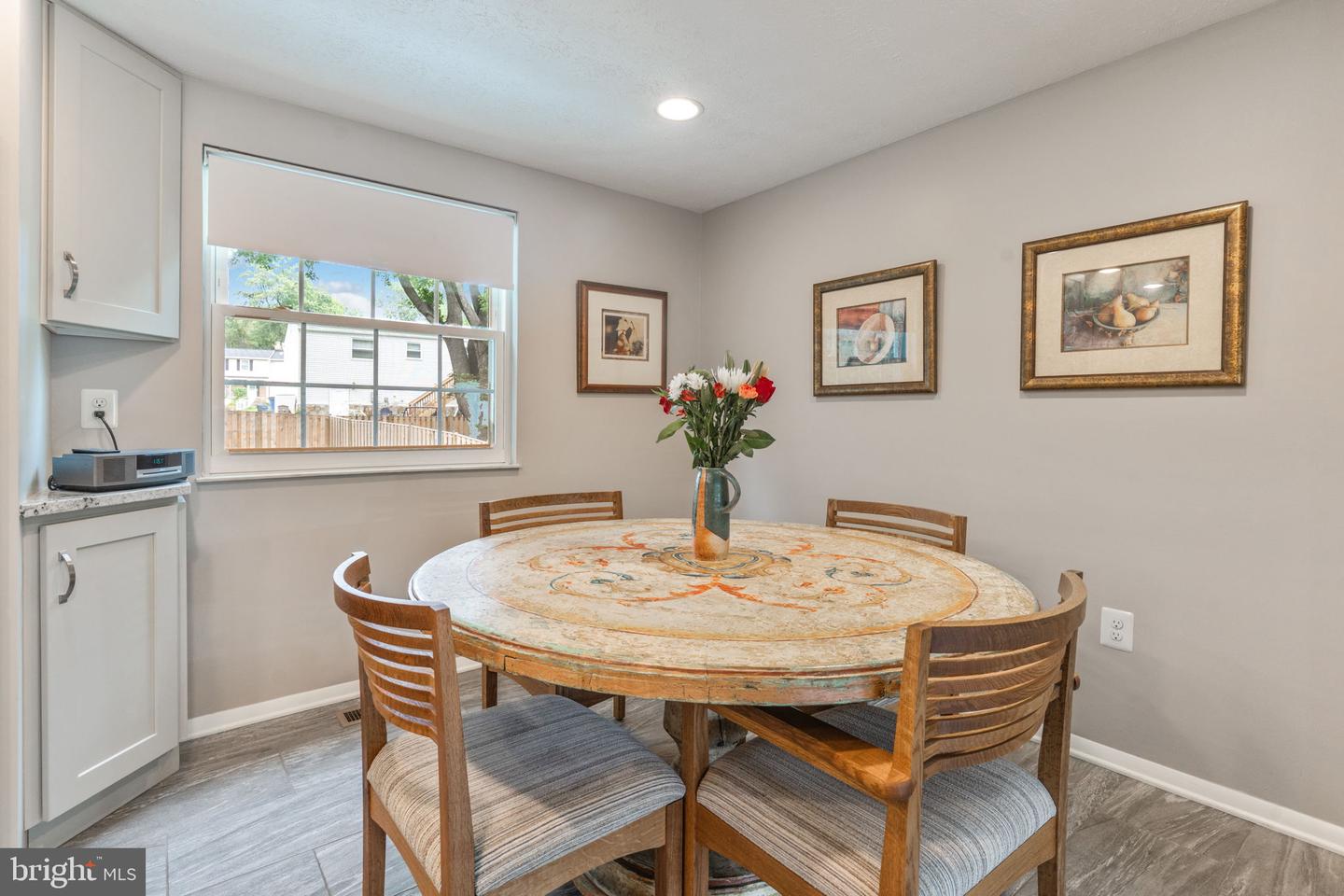 9810 BRIGHTLEA DR, VIENNA, Virginia 22181, 4 Bedrooms Bedrooms, 6 Rooms Rooms,2 BathroomsBathrooms,Residential,For sale,9810 BRIGHTLEA DR,VAFX2258072 MLS # VAFX2258072