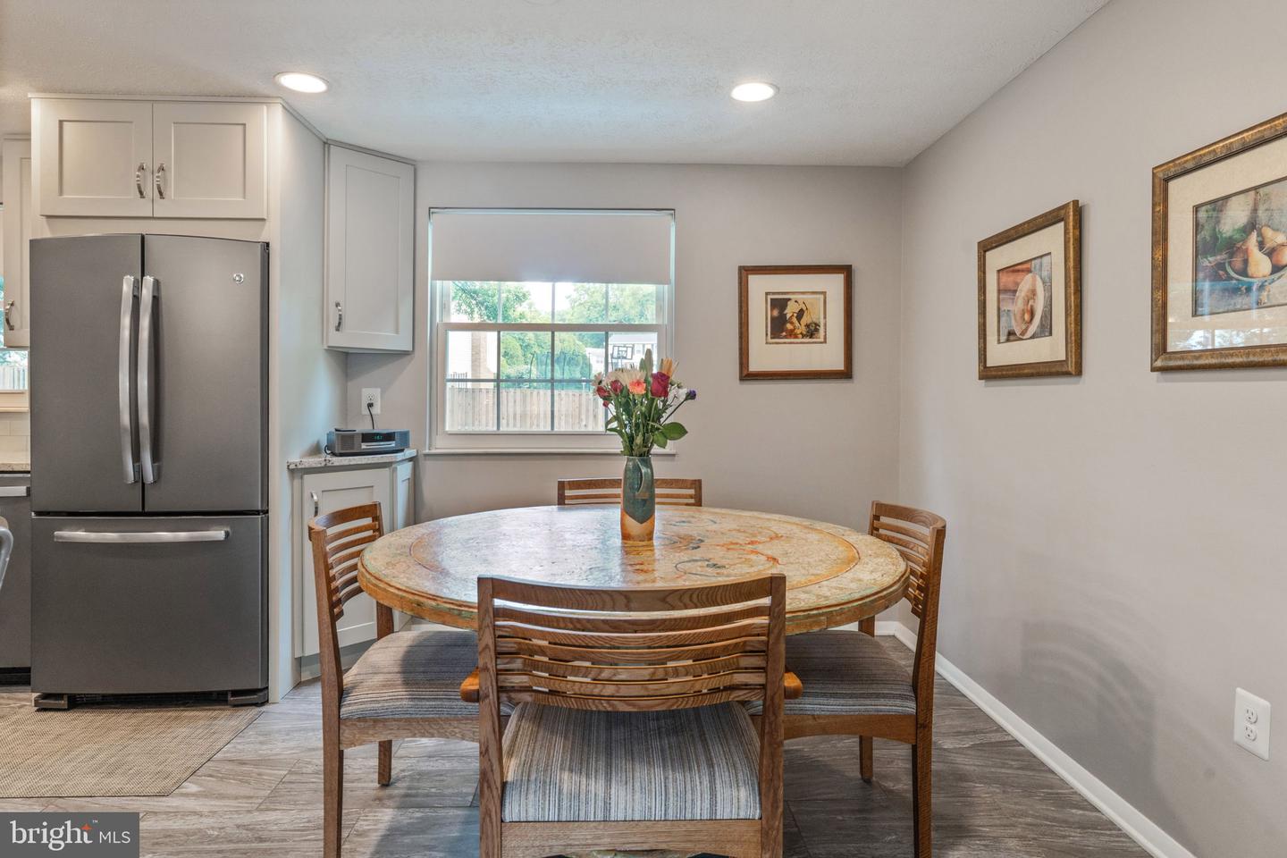 9810 BRIGHTLEA DR, VIENNA, Virginia 22181, 4 Bedrooms Bedrooms, 6 Rooms Rooms,2 BathroomsBathrooms,Residential,For sale,9810 BRIGHTLEA DR,VAFX2258072 MLS # VAFX2258072