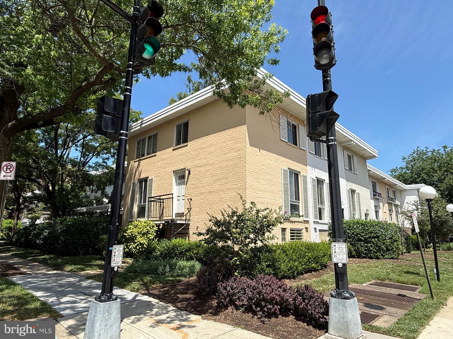 301 I ST SW #108, WASHINGTON, District Of Columbia 20024, 3 Bedrooms Bedrooms, ,2 BathroomsBathrooms,Residential,For sale,301 I ST SW #108,DCDC2212764 MLS # DCDC2212764