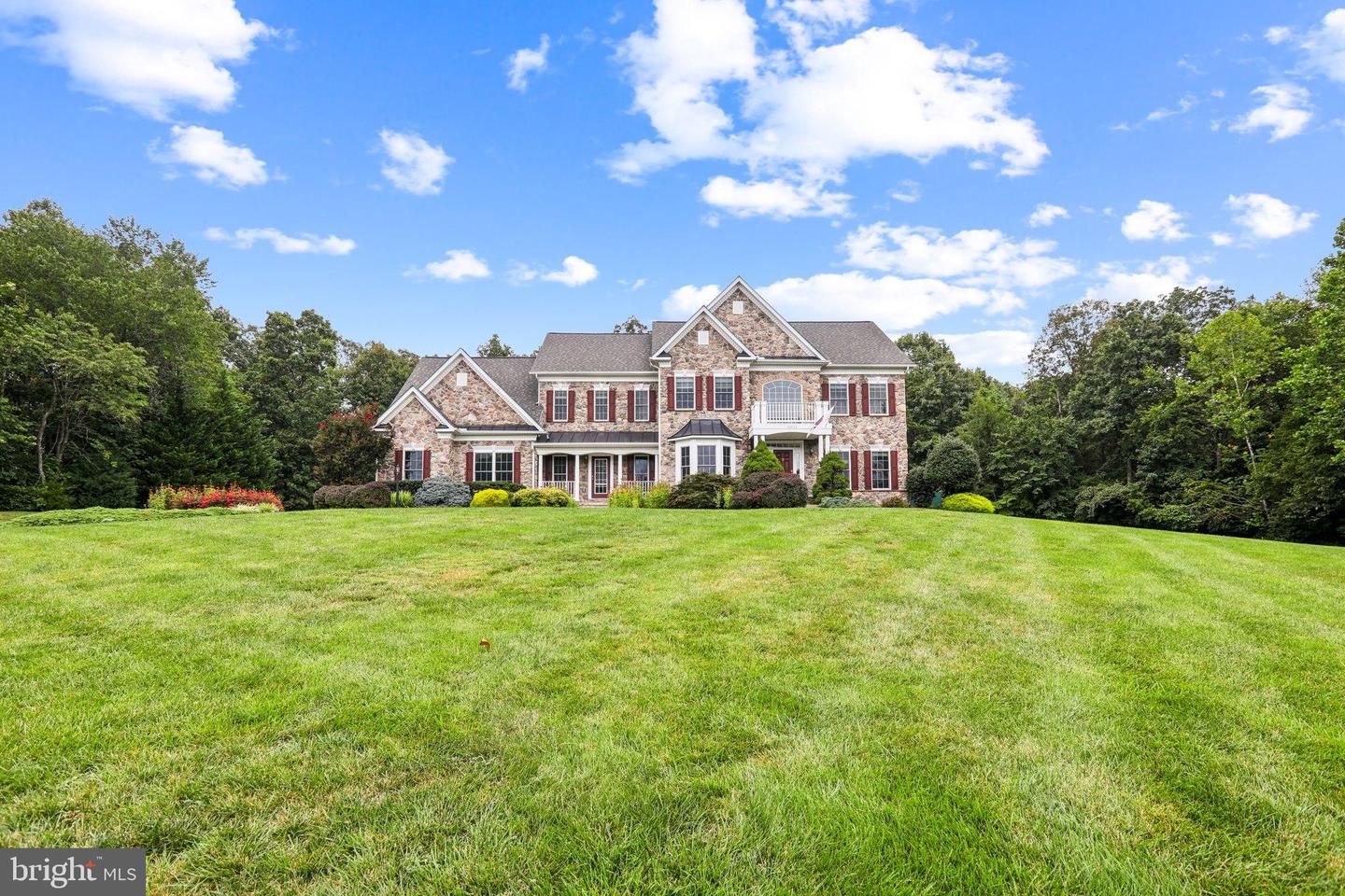 42804 APPALOOSA TRAIL CT, CHANTILLY, Virginia 20152, 5 Bedrooms Bedrooms, ,5 BathroomsBathrooms,Residential,For sale,42804 APPALOOSA TRAIL CT,VALO2103512 MLS # VALO2103512