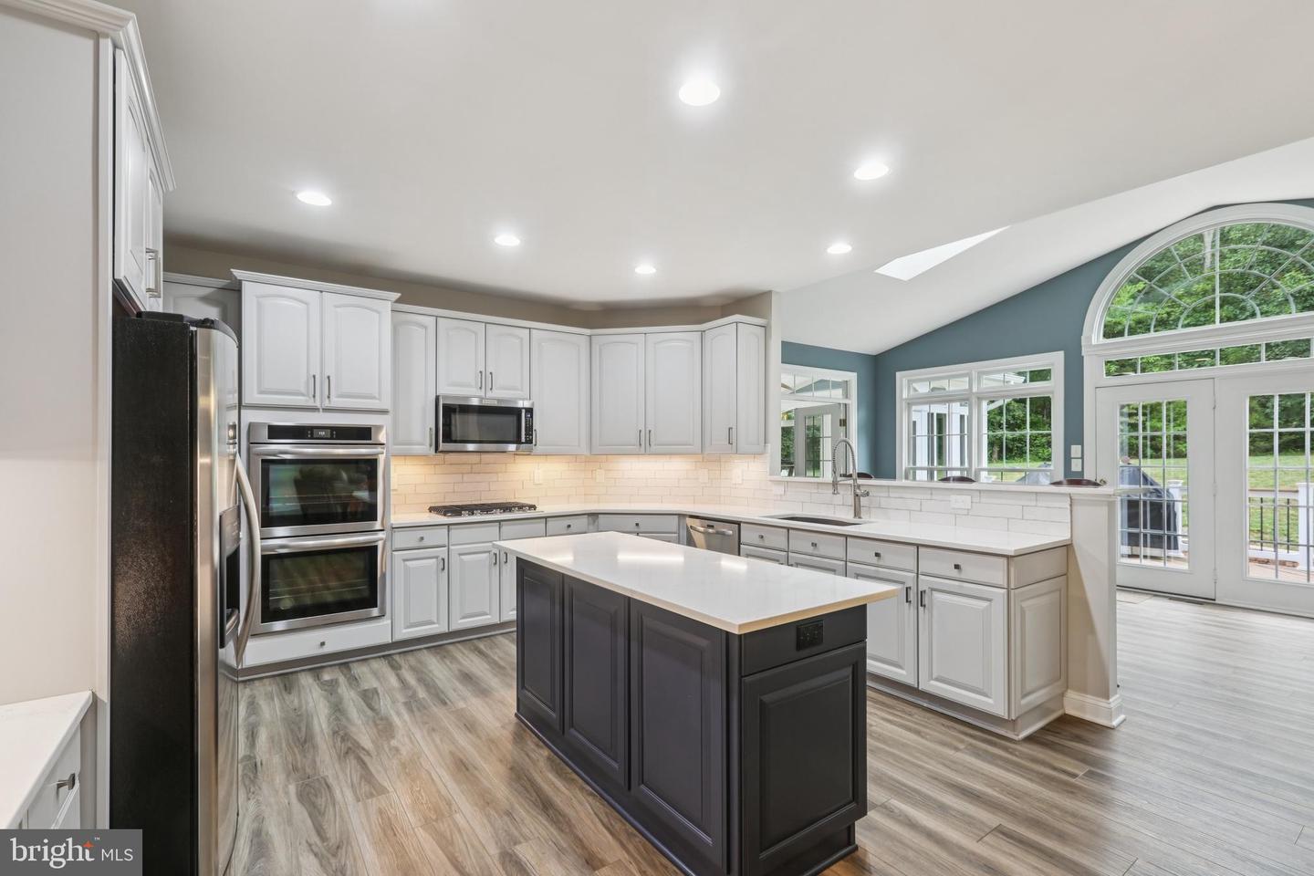 42804 APPALOOSA TRAIL CT, CHANTILLY, Virginia 20152, 5 Bedrooms Bedrooms, ,5 BathroomsBathrooms,Residential,For sale,42804 APPALOOSA TRAIL CT,VALO2103512 MLS # VALO2103512