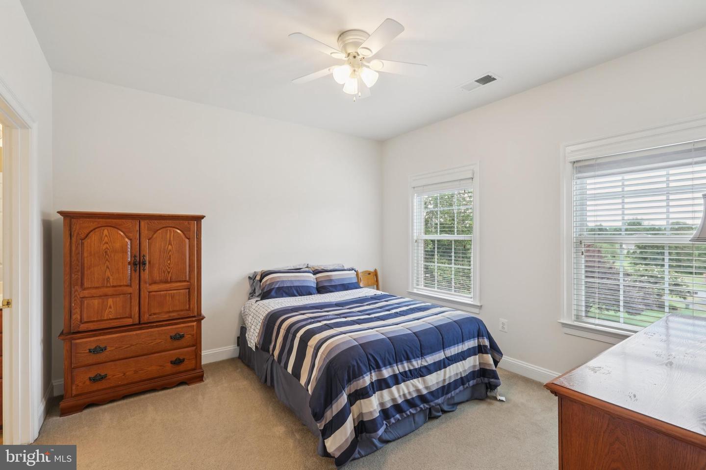 42804 APPALOOSA TRAIL CT, CHANTILLY, Virginia 20152, 5 Bedrooms Bedrooms, ,5 BathroomsBathrooms,Residential,For sale,42804 APPALOOSA TRAIL CT,VALO2103512 MLS # VALO2103512