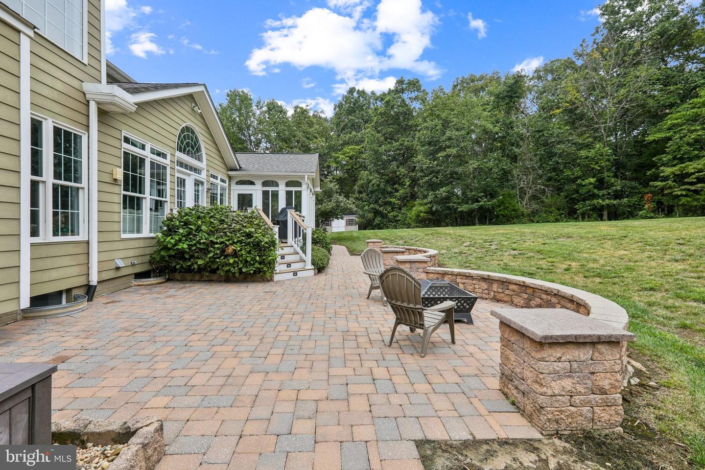42804 APPALOOSA TRAIL CT, CHANTILLY, Virginia 20152, 5 Bedrooms Bedrooms, ,5 BathroomsBathrooms,Residential,For sale,42804 APPALOOSA TRAIL CT,VALO2103512 MLS # VALO2103512
