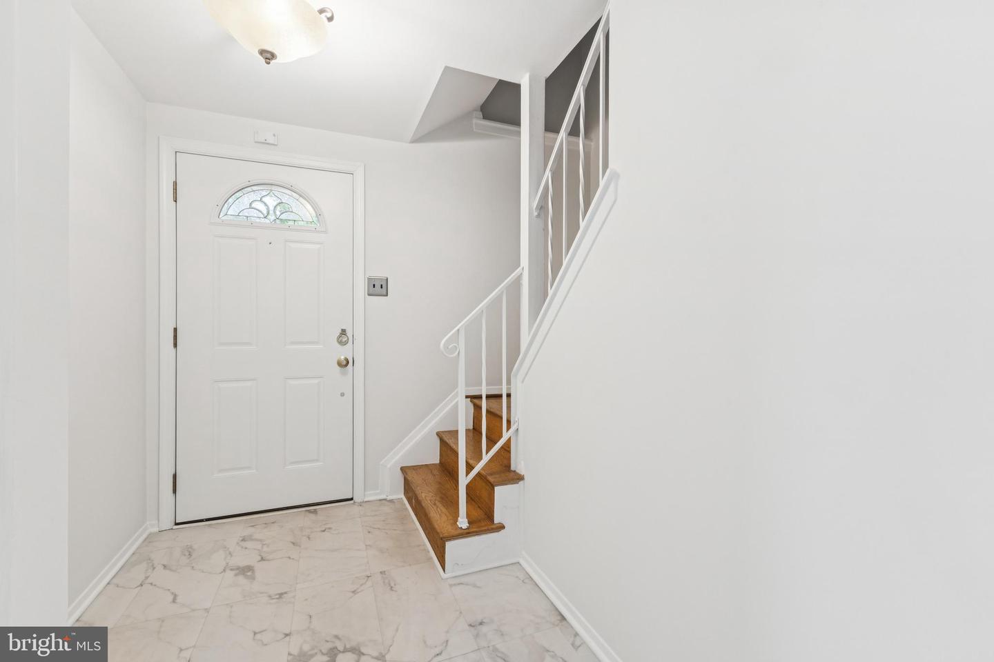 13719 MCGILL DR, CHANTILLY, Virginia 20151, 4 Bedrooms Bedrooms, ,2 BathroomsBathrooms,Residential,For sale,13719 MCGILL DR,VAFX2258856 MLS # VAFX2258856