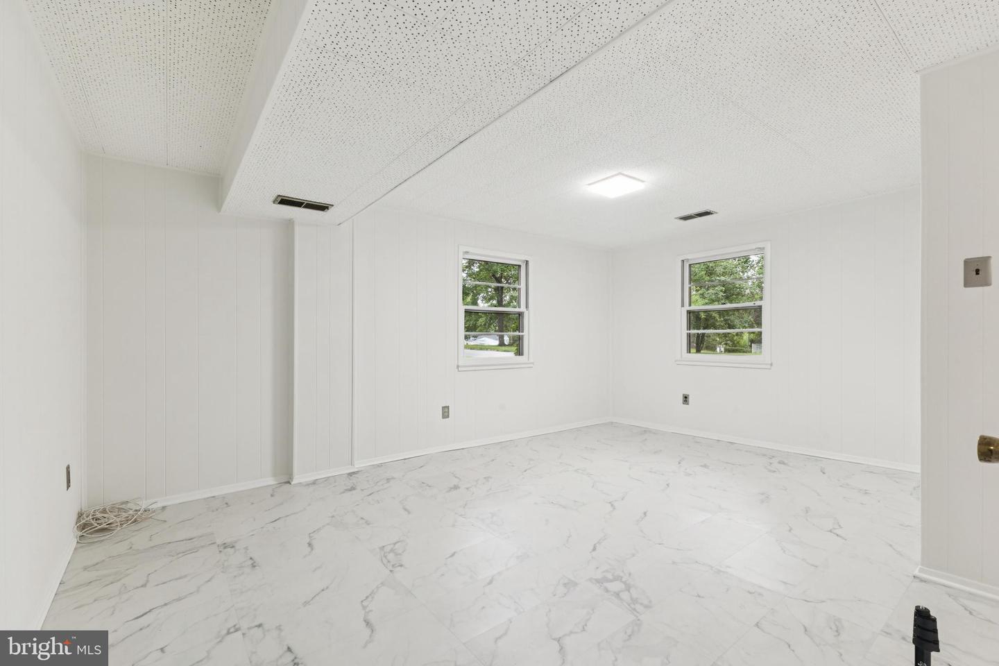 13719 MCGILL DR, CHANTILLY, Virginia 20151, 4 Bedrooms Bedrooms, ,2 BathroomsBathrooms,Residential,For sale,13719 MCGILL DR,VAFX2258856 MLS # VAFX2258856