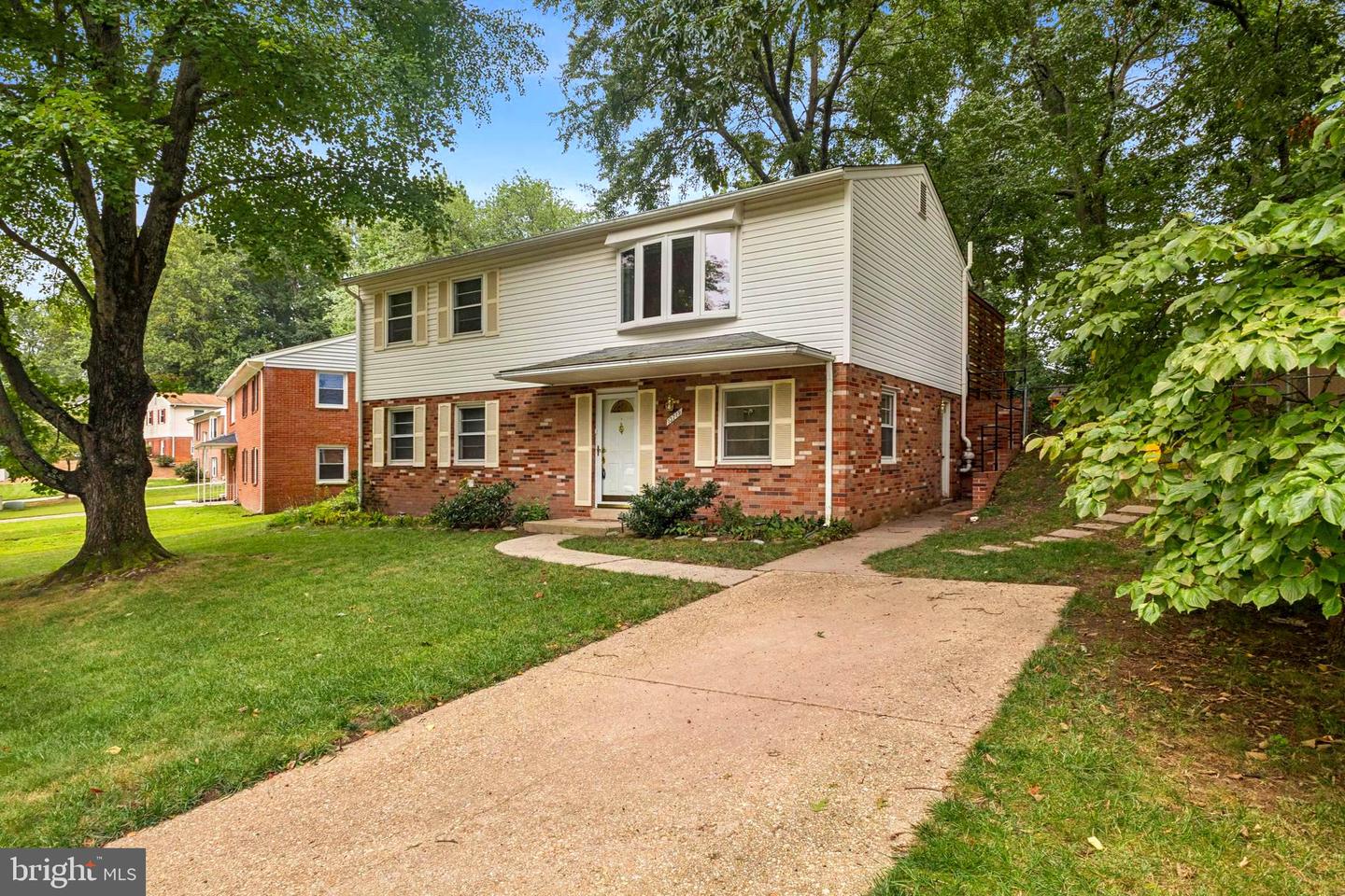 13719 MCGILL DR, CHANTILLY, Virginia 20151, 4 Bedrooms Bedrooms, ,2 BathroomsBathrooms,Residential,For sale,13719 MCGILL DR,VAFX2258856 MLS # VAFX2258856