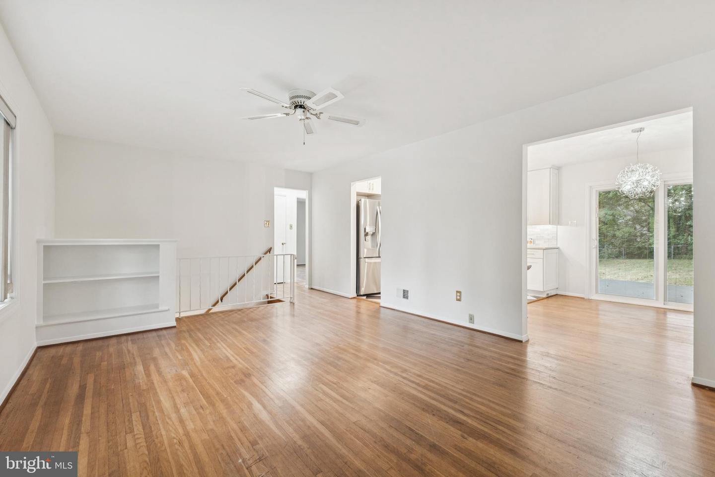 13719 MCGILL DR, CHANTILLY, Virginia 20151, 4 Bedrooms Bedrooms, ,2 BathroomsBathrooms,Residential,For sale,13719 MCGILL DR,VAFX2258856 MLS # VAFX2258856