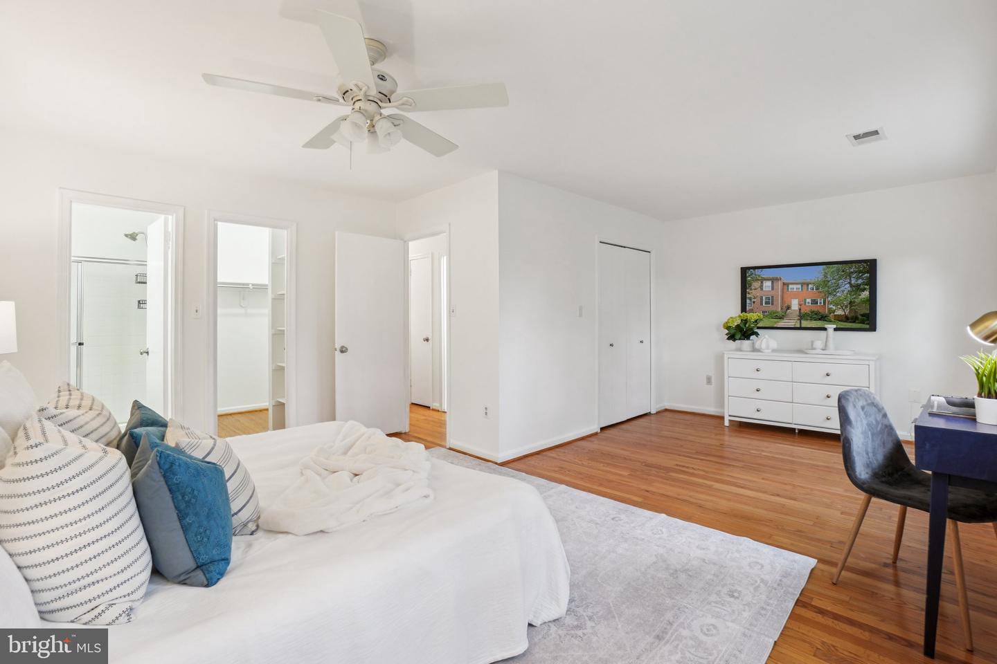 3321 SPRING LN, FALLS CHURCH, Virginia 22041, 3 Bedrooms Bedrooms, ,2 BathroomsBathrooms,Residential,For sale,3321 SPRING LN,VAFX2258930 MLS # VAFX2258930