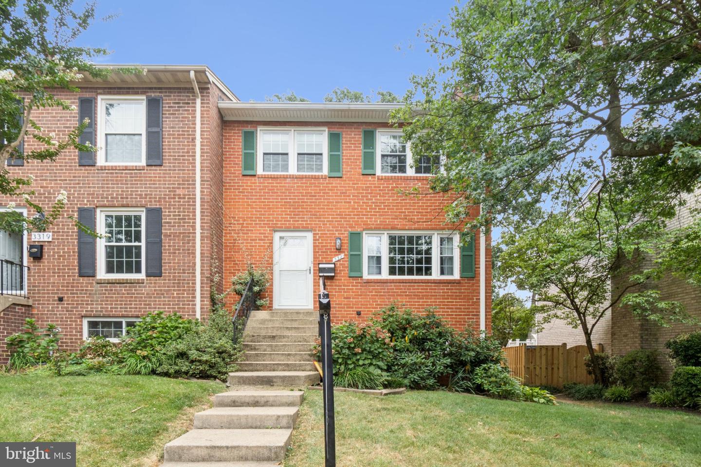 3321 SPRING LN, FALLS CHURCH, Virginia 22041, 3 Bedrooms Bedrooms, ,2 BathroomsBathrooms,Residential,For sale,3321 SPRING LN,VAFX2258930 MLS # VAFX2258930