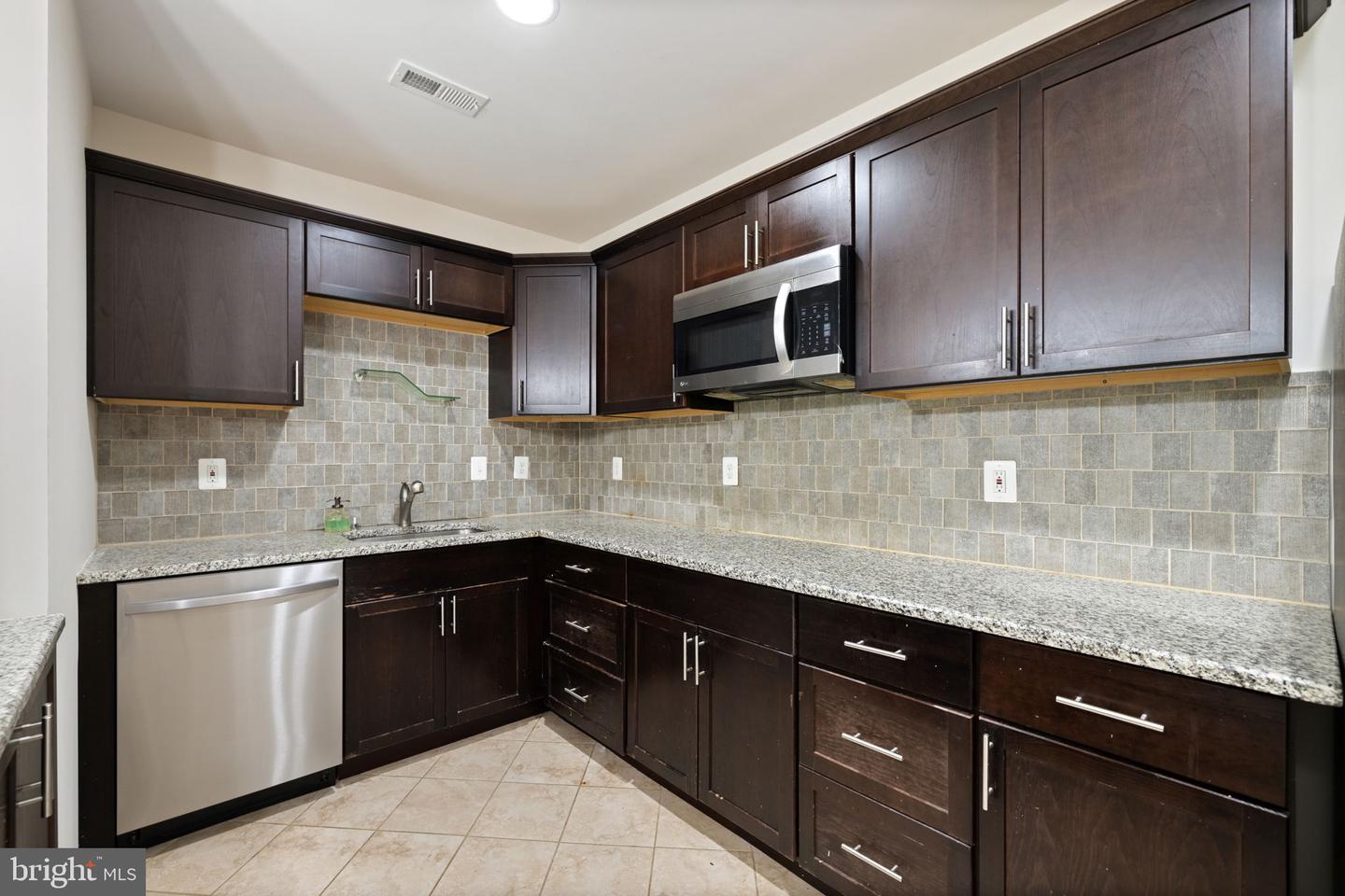 24821 BEARDGRASS PL, ALDIE, Virginia 20105, 5 Bedrooms Bedrooms, ,5 BathroomsBathrooms,Residential,For sale,24821 BEARDGRASS PL,VALO2103704 MLS # VALO2103704