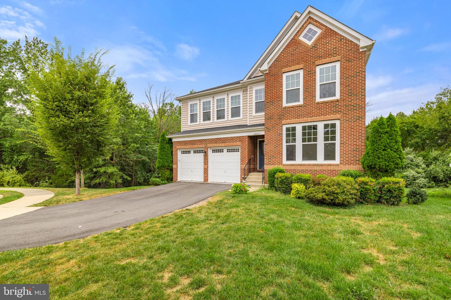 24821 BEARDGRASS PL, ALDIE, Virginia 20105, 5 Bedrooms Bedrooms, ,5 BathroomsBathrooms,Residential,For sale,24821 BEARDGRASS PL,VALO2103704 MLS # VALO2103704