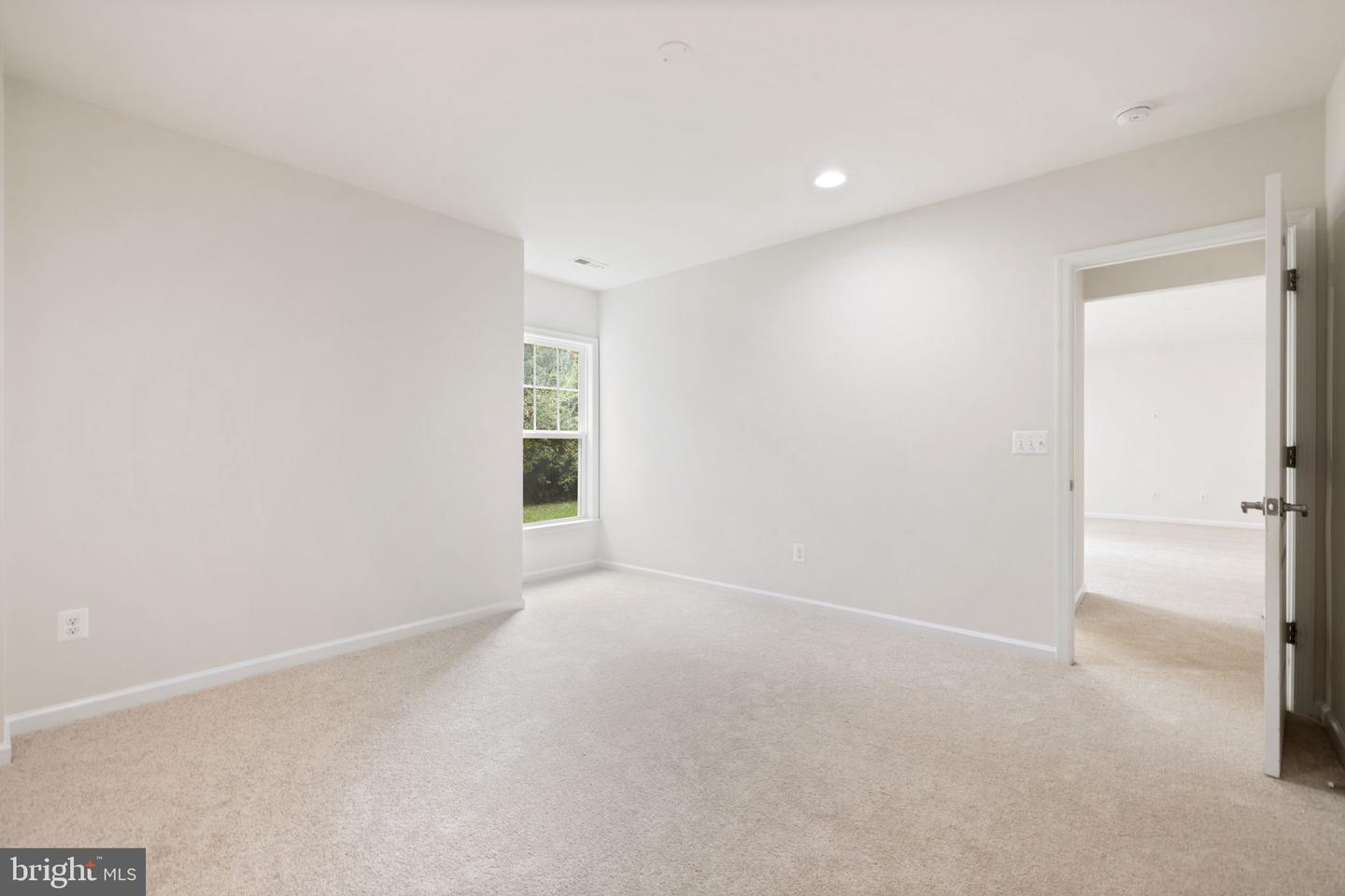 24821 BEARDGRASS PL, ALDIE, Virginia 20105, 6 Bedrooms Bedrooms, ,5 BathroomsBathrooms,Residential,For sale,24821 BEARDGRASS PL,VALO2103704 MLS # VALO2103704