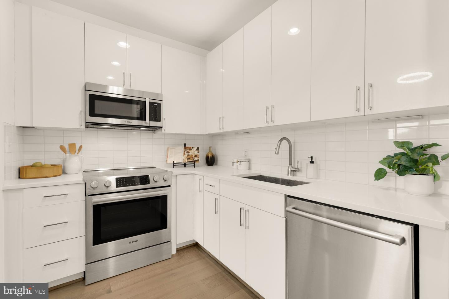 1500 PENNSYLVANIA AVE SE #305, WASHINGTON, District Of Columbia 20003, 1 Bedroom Bedrooms, ,1 BathroomBathrooms,Residential,For sale,1500 PENNSYLVANIA AVE SE #305,DCDC2214548 MLS # DCDC2214548