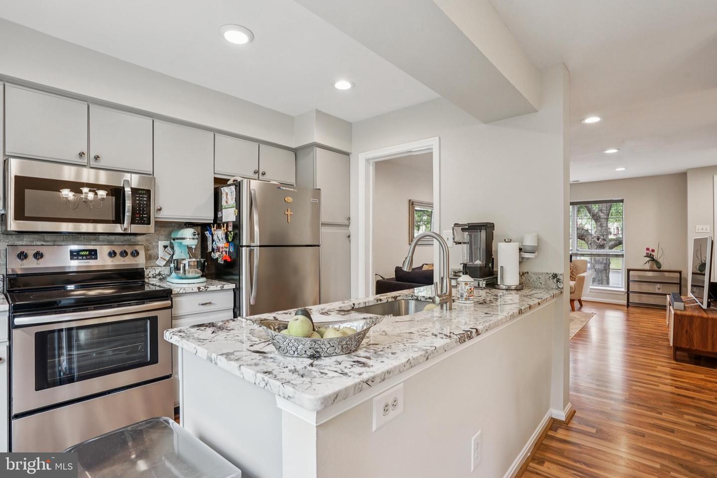 21668 CALAMARY CIR, STERLING, Virginia 20164, 4 Bedrooms Bedrooms, ,3 BathroomsBathrooms,Residential,For sale,21668 CALAMARY CIR,VALO2104836 MLS # VALO2104836