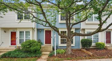 21668 CALAMARY CIR, STERLING, Virginia 20164, 4 Bedrooms Bedrooms, ,3 BathroomsBathrooms,Residential,For sale,21668 CALAMARY CIR,VALO2104836 MLS # VALO2104836