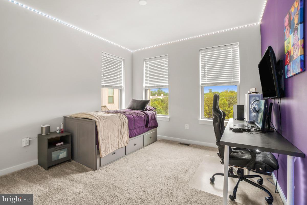 408-B PULLMAN PL, MANASSAS PARK, Virginia 20111, 3 Bedrooms Bedrooms, ,2 BathroomsBathrooms,Residential,For sale,408-B PULLMAN PL,VAMP2003250 MLS # VAMP2003250