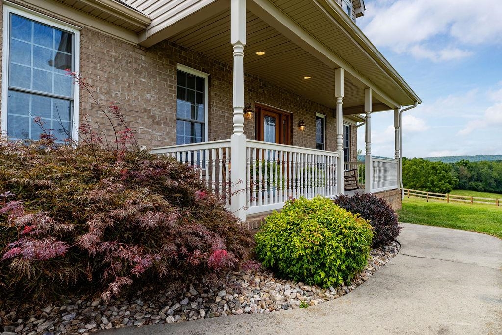 448 STUARTS DRAFT HWY, STAUNTON, Virginia 24401, 3 Bedrooms Bedrooms, ,2 BathroomsBathrooms,Residential,448 STUARTS DRAFT HWY,668141 MLS # 668141