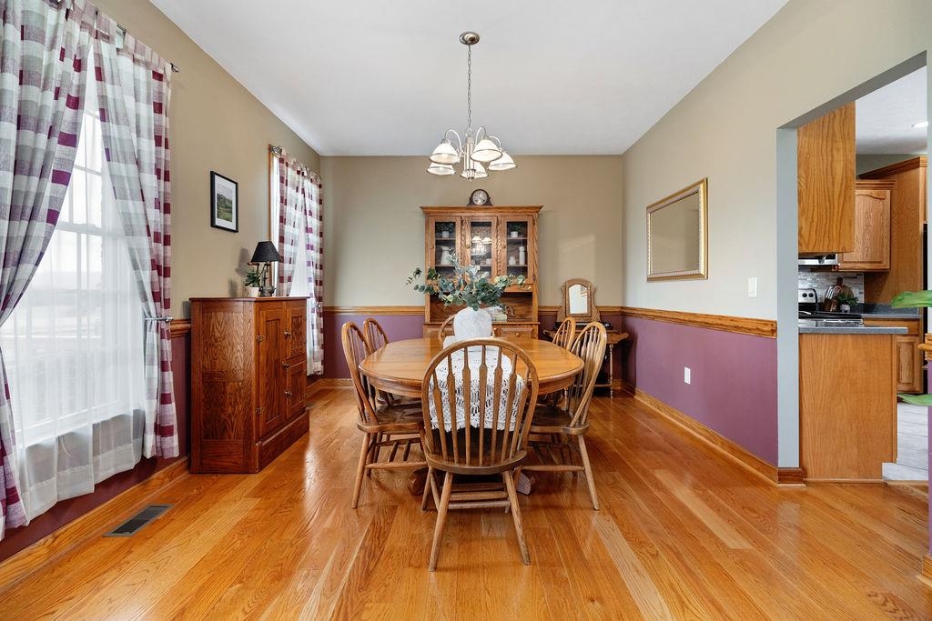 448 STUARTS DRAFT HWY, STAUNTON, Virginia 24401, 3 Bedrooms Bedrooms, ,2 BathroomsBathrooms,Residential,448 STUARTS DRAFT HWY,668141 MLS # 668141