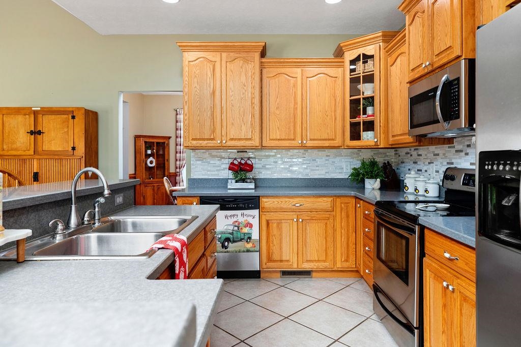 448 STUARTS DRAFT HWY, STAUNTON, Virginia 24401, 3 Bedrooms Bedrooms, ,2 BathroomsBathrooms,Residential,448 STUARTS DRAFT HWY,668141 MLS # 668141