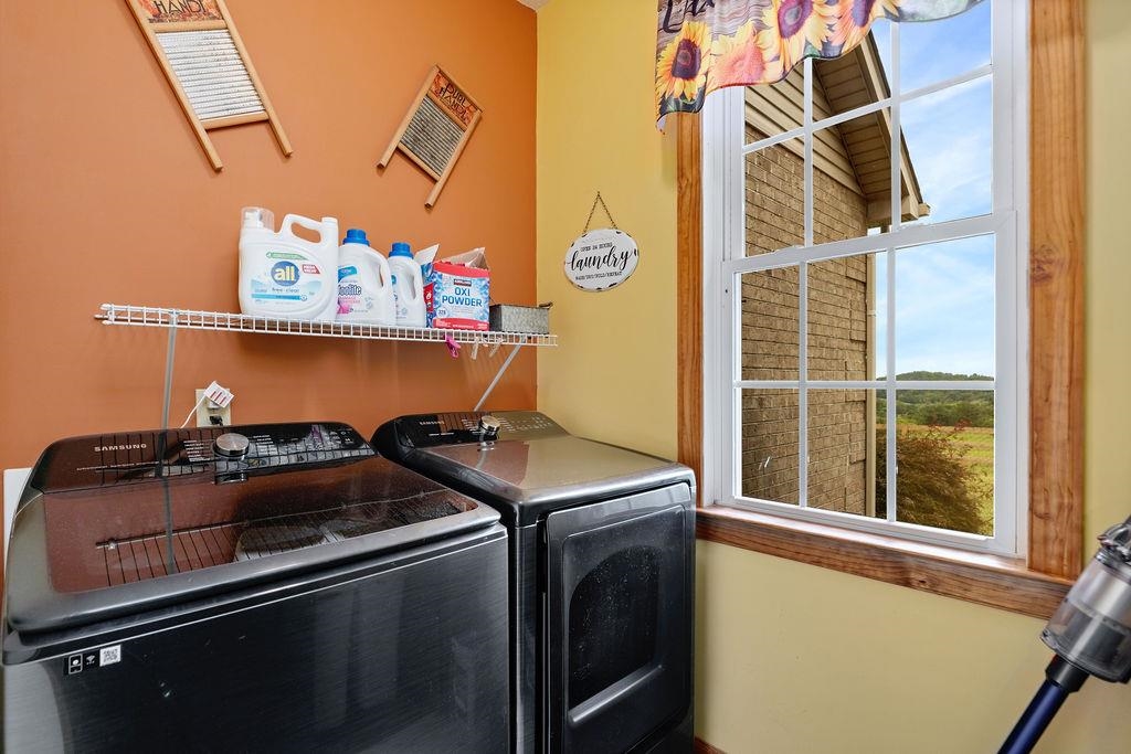448 STUARTS DRAFT HWY, STAUNTON, Virginia 24401, 3 Bedrooms Bedrooms, ,2 BathroomsBathrooms,Residential,448 STUARTS DRAFT HWY,668141 MLS # 668141