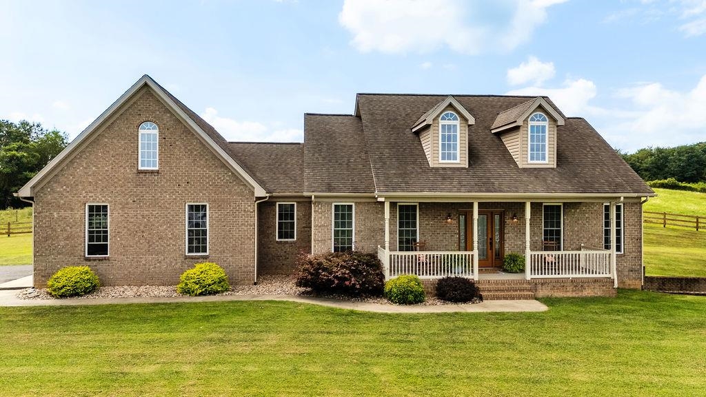 448 STUARTS DRAFT HWY, STAUNTON, Virginia 24401, 3 Bedrooms Bedrooms, ,2 BathroomsBathrooms,Residential,448 STUARTS DRAFT HWY,668141 MLS # 668141