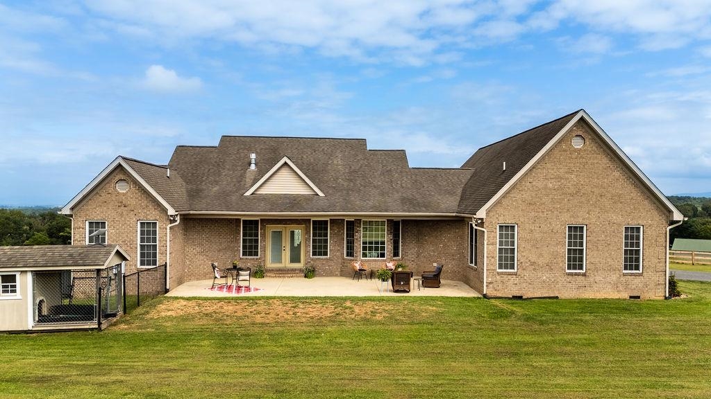 448 STUARTS DRAFT HWY, STAUNTON, Virginia 24401, 3 Bedrooms Bedrooms, ,2 BathroomsBathrooms,Residential,448 STUARTS DRAFT HWY,668141 MLS # 668141