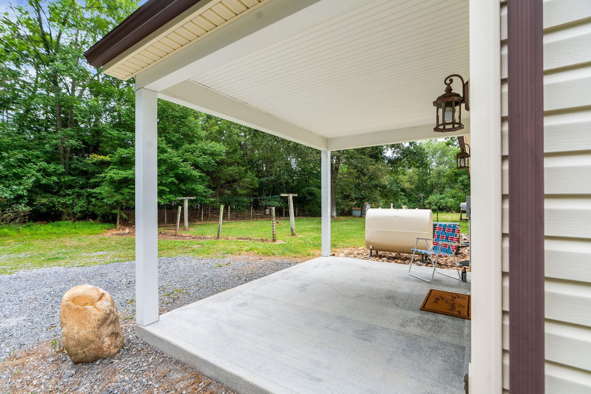 5264 COLD SPRINGS RD, RAPHINE, Virginia 24472, 3 Bedrooms Bedrooms, ,1 BathroomBathrooms,Residential,5264 COLD SPRINGS RD,668142 MLS # 668142