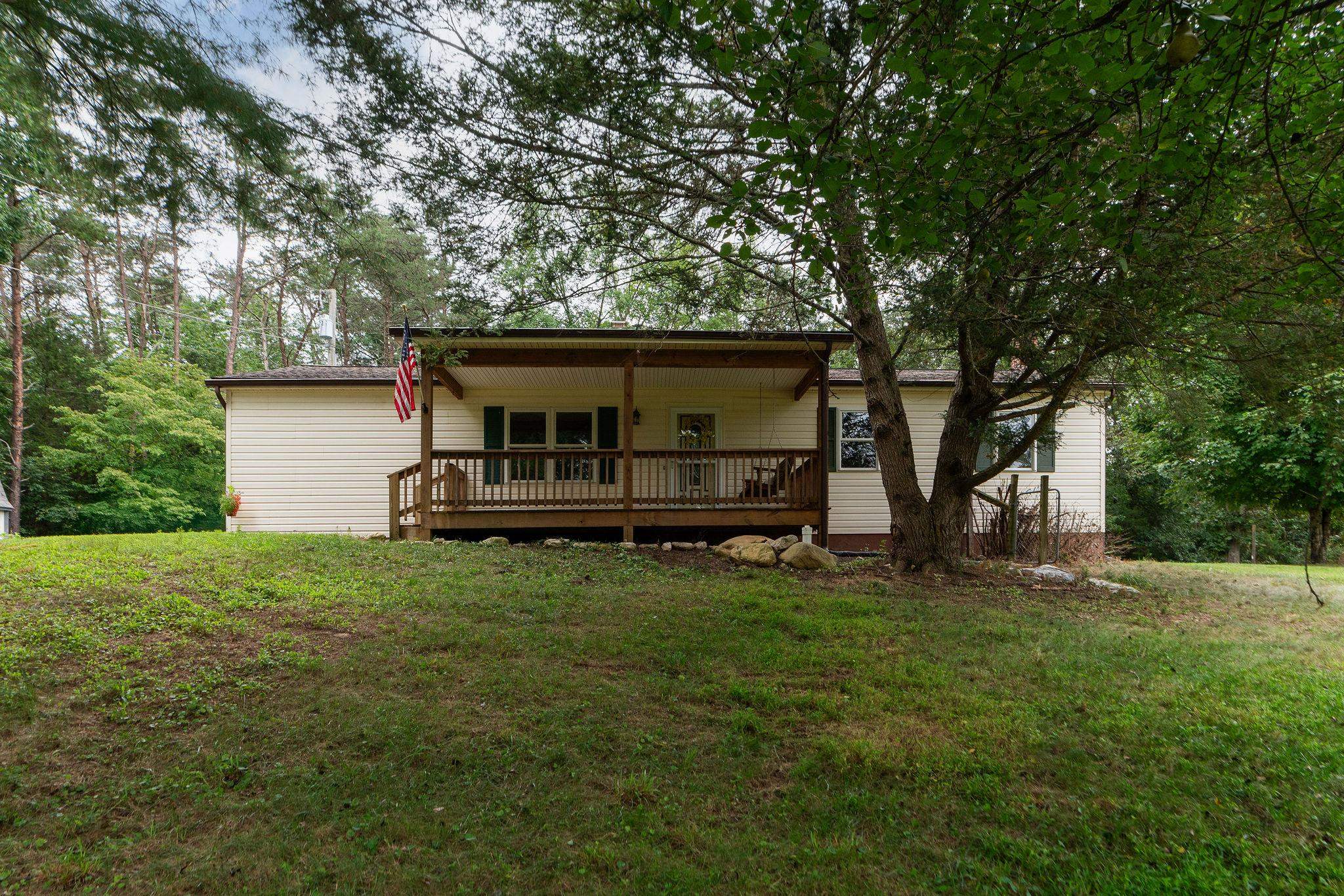 5264 COLD SPRINGS RD, RAPHINE, Virginia 24472, 3 Bedrooms Bedrooms, ,1 BathroomBathrooms,Residential,5264 COLD SPRINGS RD,668142 MLS # 668142