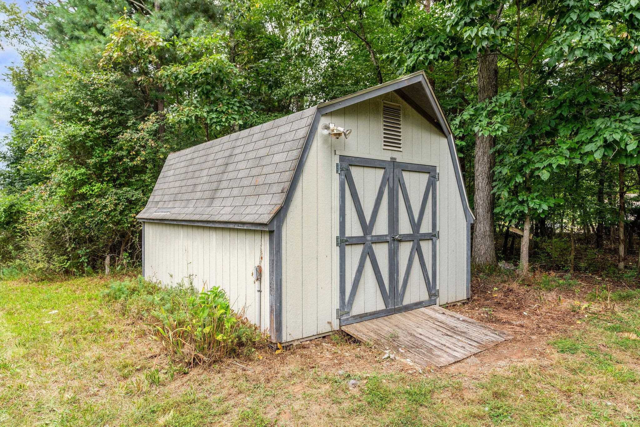 5264 COLD SPRINGS RD, RAPHINE, Virginia 24472, 3 Bedrooms Bedrooms, ,1 BathroomBathrooms,Residential,5264 COLD SPRINGS RD,668142 MLS # 668142
