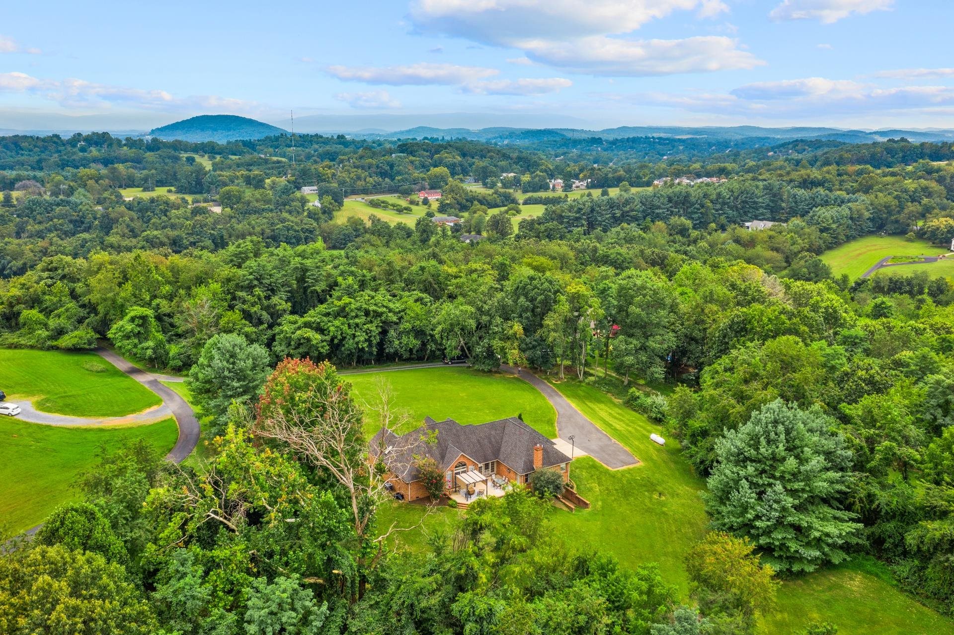 1856 B SPRING HILL RD, STAUNTON, Virginia 24401, 3 Bedrooms Bedrooms, ,2 BathroomsBathrooms,Residential,1856 B SPRING HILL RD,668143 MLS # 668143