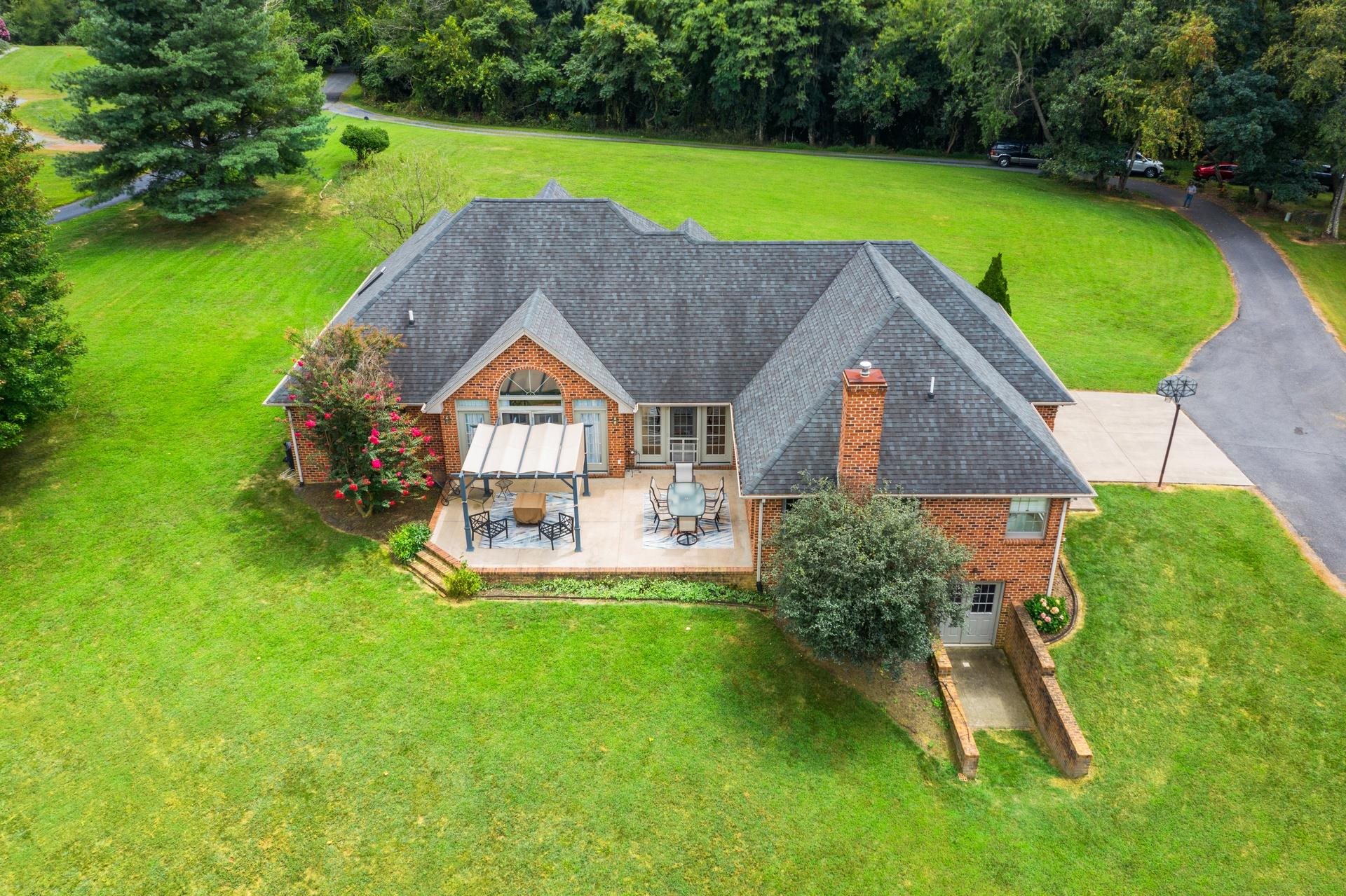 1856 B SPRING HILL RD, STAUNTON, Virginia 24401, 3 Bedrooms Bedrooms, ,2 BathroomsBathrooms,Residential,1856 B SPRING HILL RD,668143 MLS # 668143