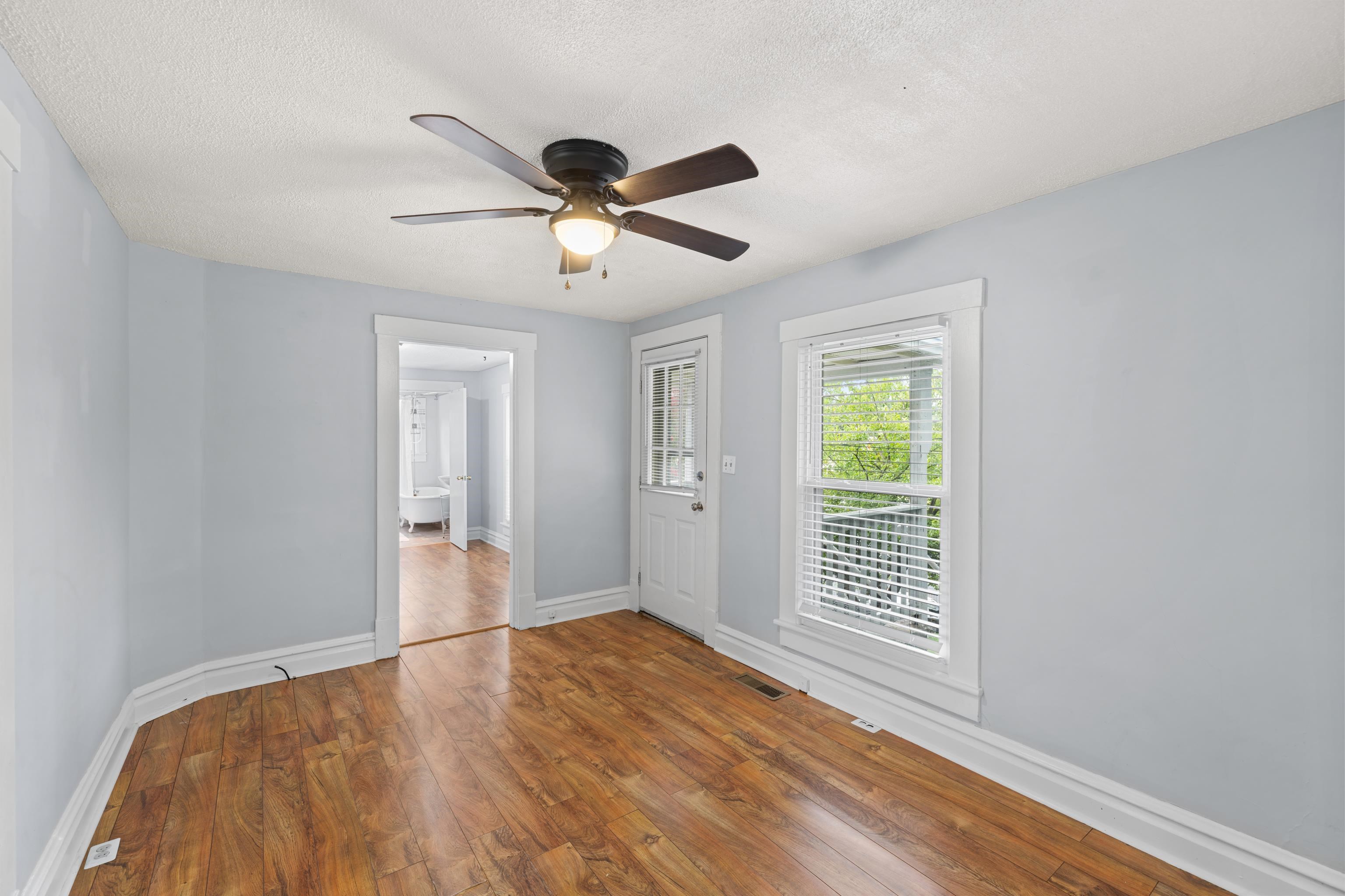 1315 CHURCHVILLE AVE, STAUNTON, Virginia 24401, 2 Bedrooms Bedrooms, ,1 BathroomBathrooms,Residential,1315 CHURCHVILLE AVE,668144 MLS # 668144