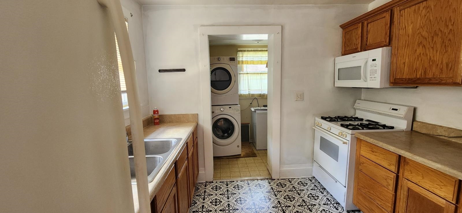 1838 VINSON ST, STAUNTON, Virginia 24401, 2 Bedrooms Bedrooms, ,1 BathroomBathrooms,Residential,1838 Vinson Street Staunton, VA 24401,1838 VINSON ST,668149 MLS # 668149