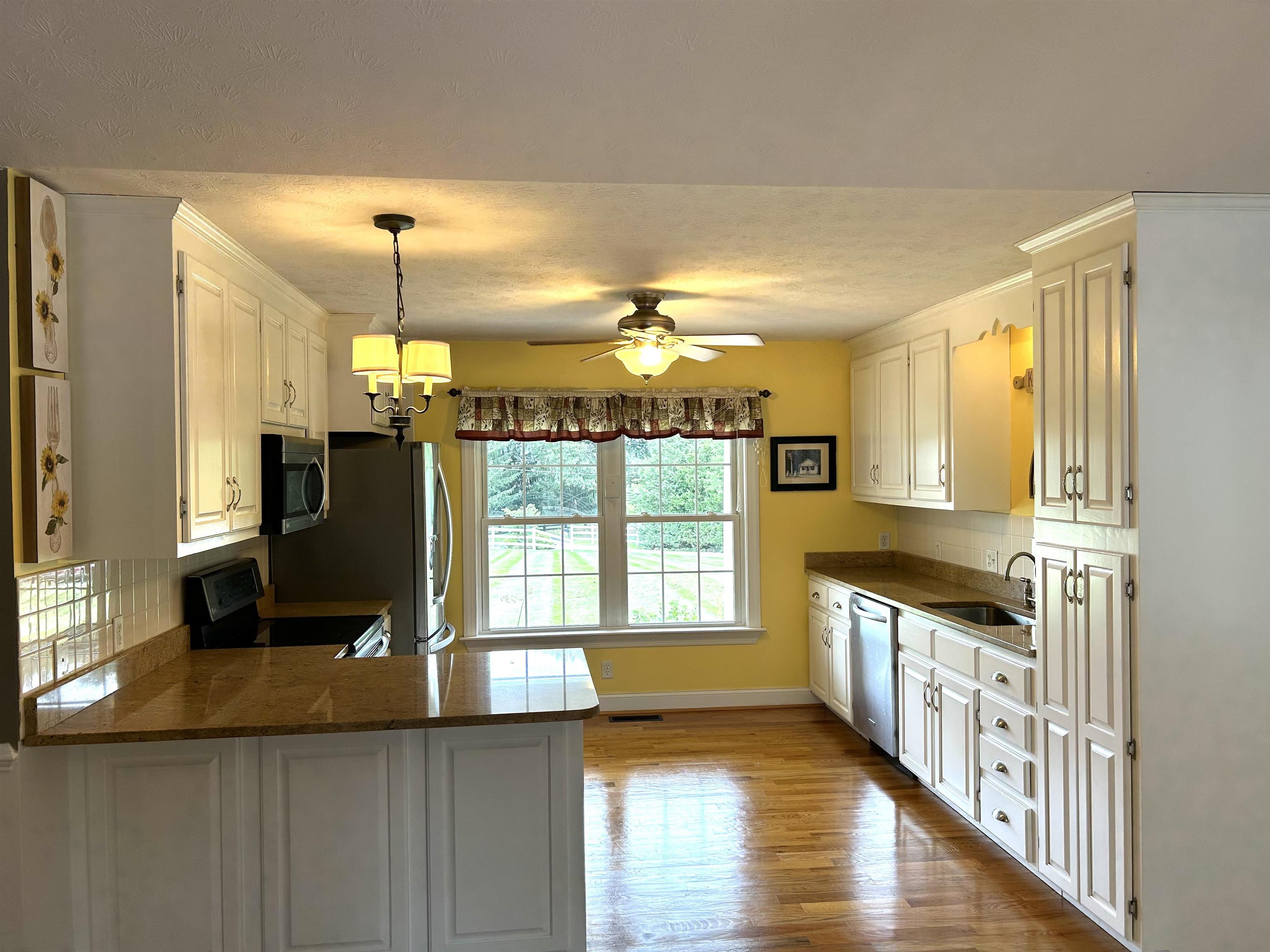 539 OAK GROVE CHURCH RD, WAYNESBORO, Virginia 22980, 3 Bedrooms Bedrooms, ,2 BathroomsBathrooms,Residential,539 OAK GROVE CHURCH RD,668157 MLS # 668157