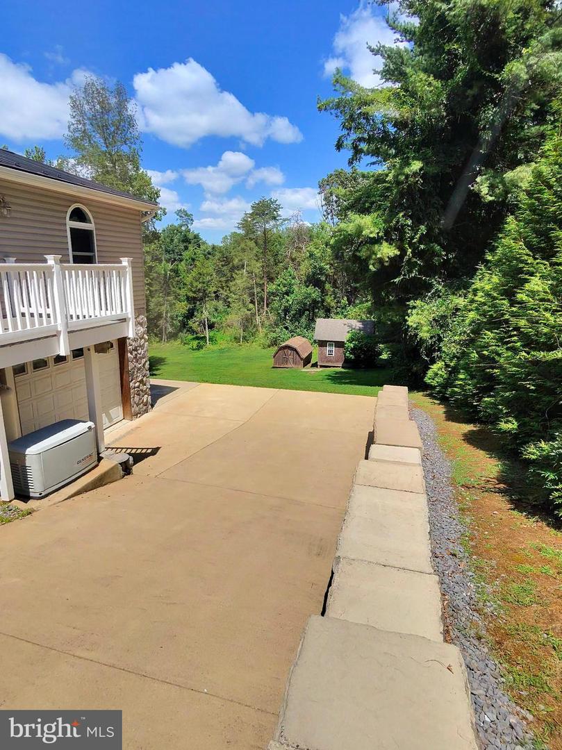 302 HIDDEN VIEW LN, FRONT ROYAL, Virginia 22630, 3 Bedrooms Bedrooms, ,3 BathroomsBathrooms,Residential,For sale,302 HIDDEN VIEW LN,VAWR2012040 MLS # VAWR2012040