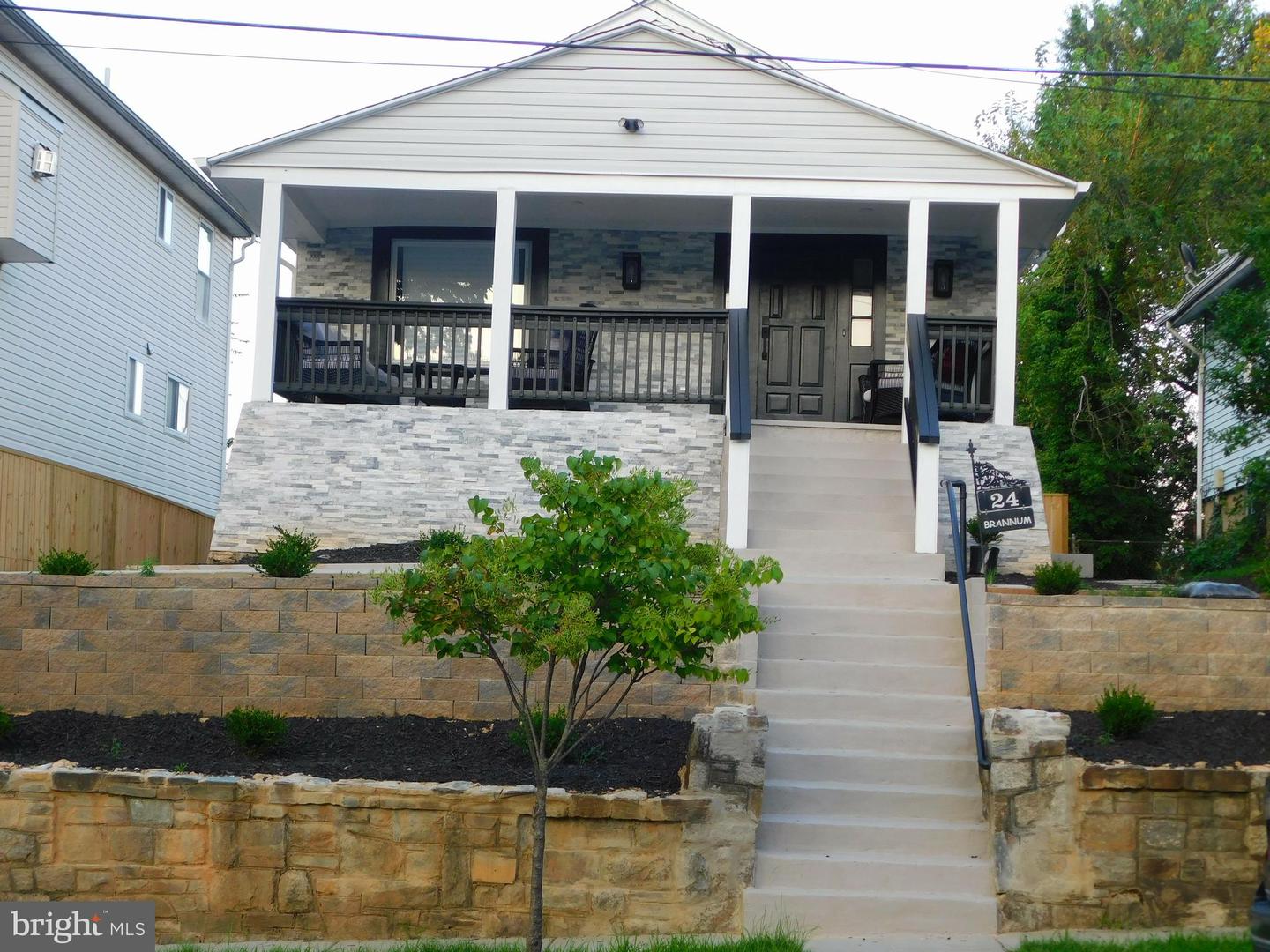 24 53RD PL SE, WASHINGTON, District Of Columbia 20019, 4 Bedrooms Bedrooms, ,2 BathroomsBathrooms,Residential,For sale,24 53RD PL SE,DCDC2216310 MLS # DCDC2216310