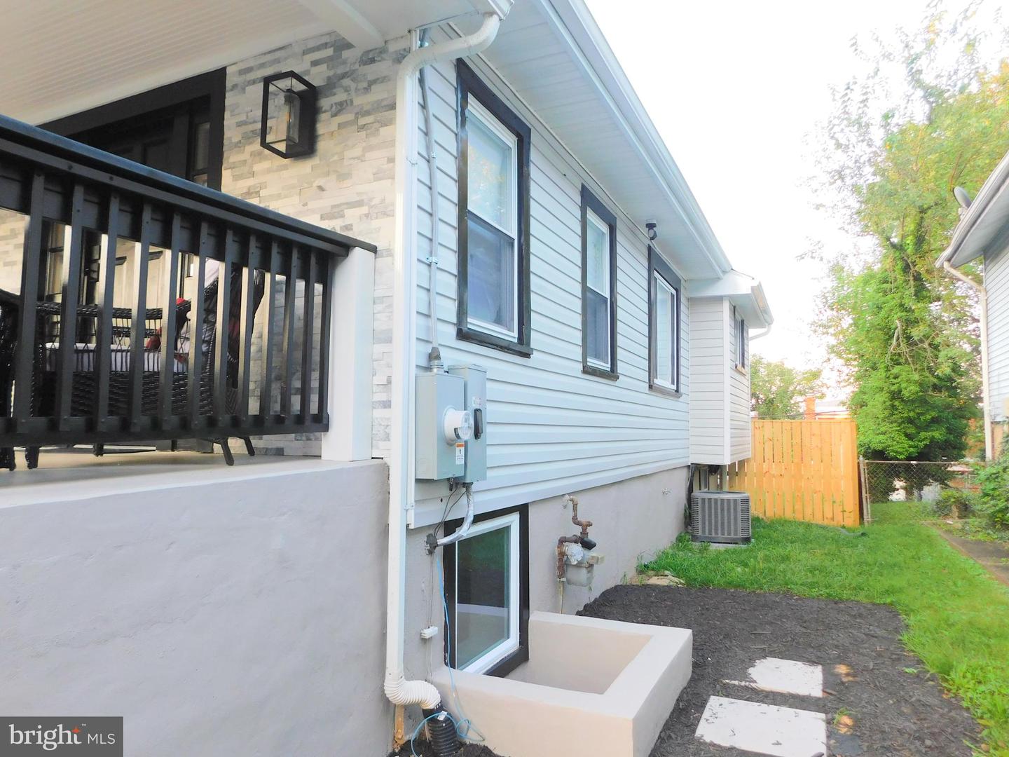 24 53RD PL SE, WASHINGTON, District Of Columbia 20019, 4 Bedrooms Bedrooms, ,2 BathroomsBathrooms,Residential,For sale,24 53RD PL SE,DCDC2216310 MLS # DCDC2216310