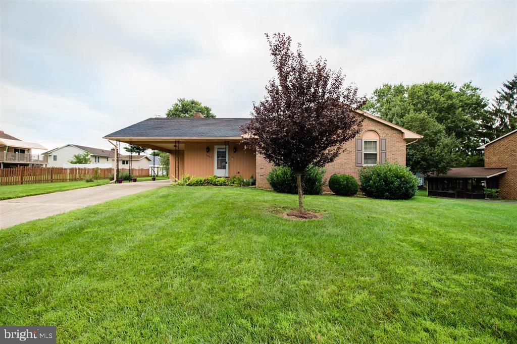 1065 BOBWHITE PL, HARRISONBURG, Virginia 22802, 3 Bedrooms Bedrooms, ,2 BathroomsBathrooms,Residential,For sale,1065 BOBWHITE PL,VAHC2000470 MLS # VAHC2000470