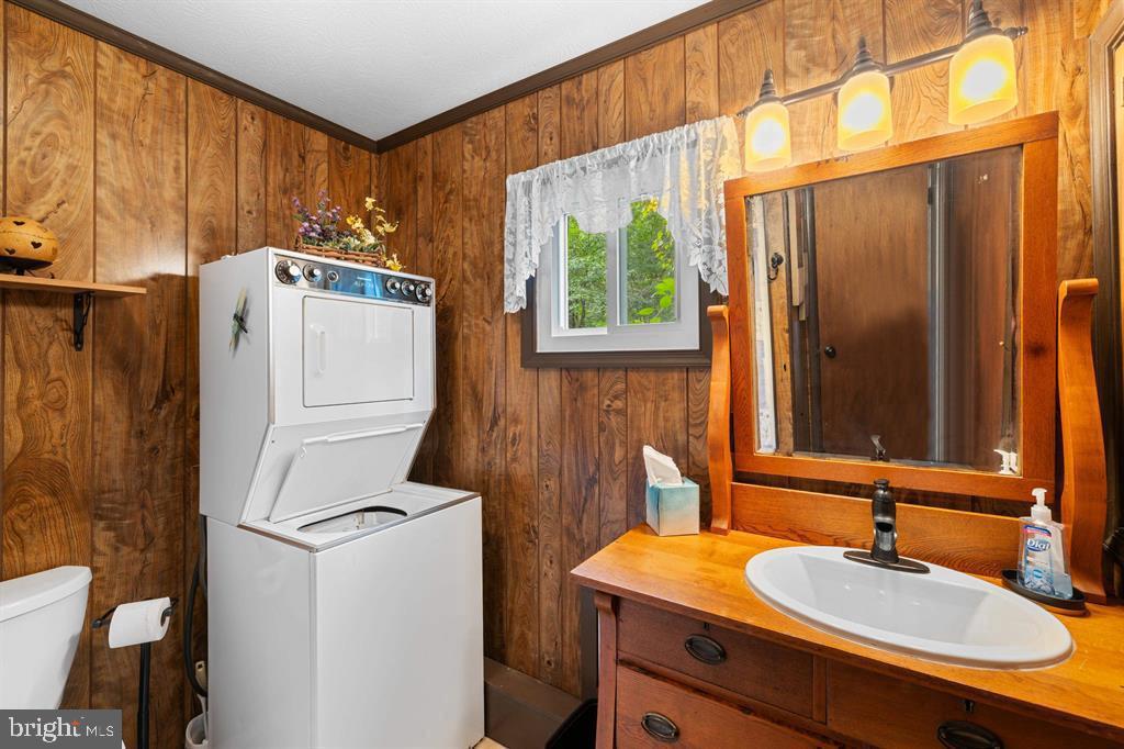 112 JUDD LN, MOUNT JACKSON, Virginia 22842, 2 Bedrooms Bedrooms, ,2 BathroomsBathrooms,Residential,For sale,112 JUDD LN,VASH2012306 MLS # VASH2012306