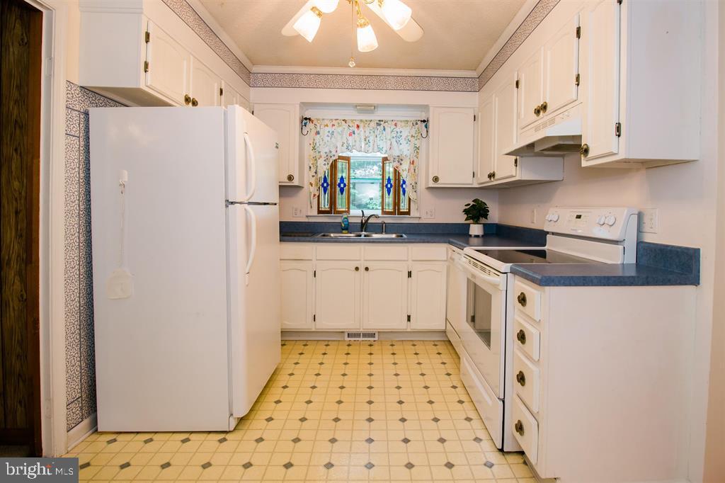 16 TAMELA CT, HARRISONBURG, Virginia 22801, 3 Bedrooms Bedrooms, ,2 BathroomsBathrooms,Residential,For sale,16 TAMELA CT,VAHC2000472 MLS # VAHC2000472