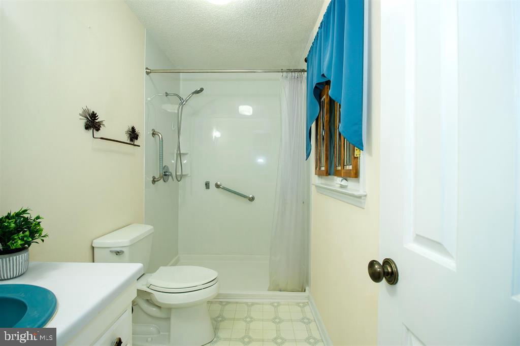 16 TAMELA CT, HARRISONBURG, Virginia 22801, 3 Bedrooms Bedrooms, ,2 BathroomsBathrooms,Residential,For sale,16 TAMELA CT,VAHC2000472 MLS # VAHC2000472