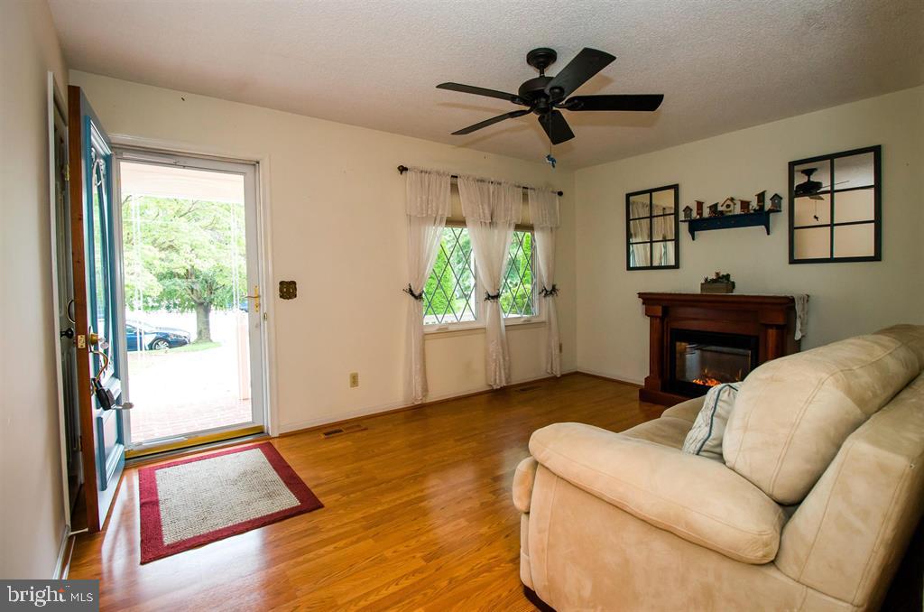 16 TAMELA CT, HARRISONBURG, Virginia 22801, 3 Bedrooms Bedrooms, ,2 BathroomsBathrooms,Residential,For sale,16 TAMELA CT,VAHC2000472 MLS # VAHC2000472